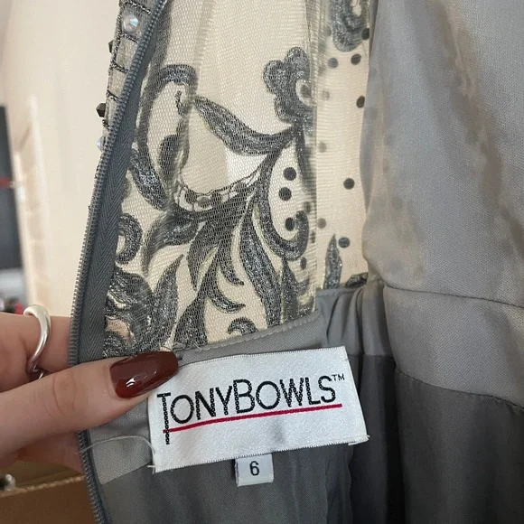 Tony Bowls Evening Gown - Picture 10 of 13